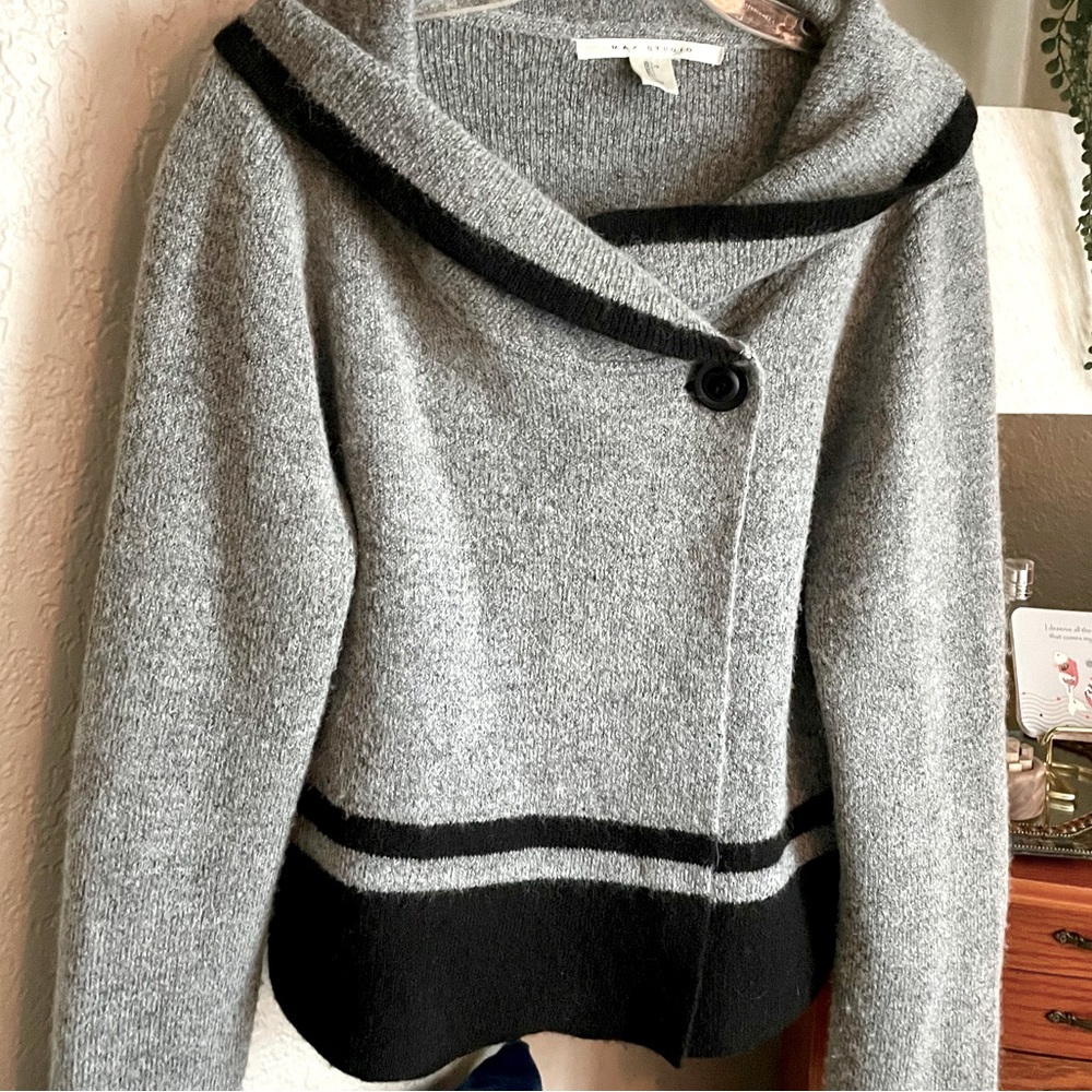 Max Studio Cardigan Sweater Sz L